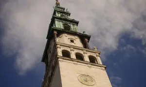 Ile schodów ma wieża na Jasnej Górze? Zaskakujące fakty i wyzwania