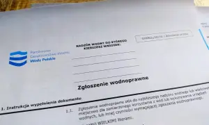 Formularz "Zgłoszenie wodnoprawne" z logo Wód Polskich. Dokument zawiera sekcje dotyczące nadzoru wodnego i instrukcji wypełniania.