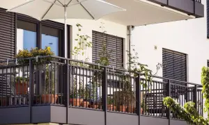 Jak skutecznie pomalować balustradę metalową i uniknąć rdzy