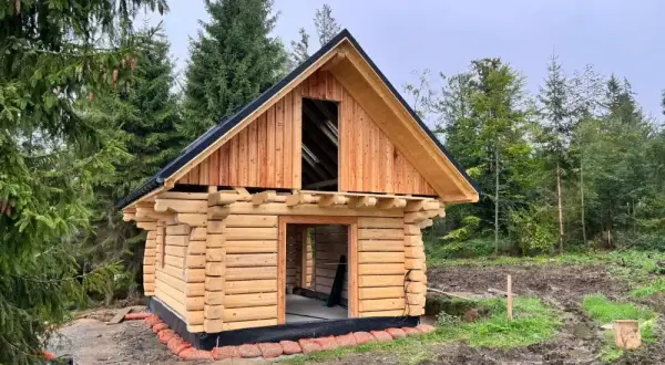 Ile kosztuje dom drewniany 70m2? Sprawdź, co wpływa na cenę