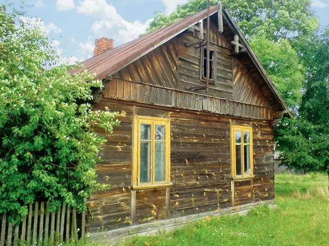 Jak urządzić stary drewniany dom, by uniknąć kosztownych błędów?