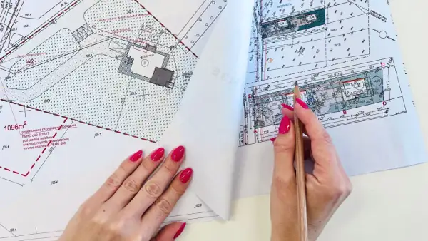 Mapa do celów projektowych cena: szczegółowy plan terenu z zaznaczonymi przyłączami i budynkami, idealny do planowania inwestycji.